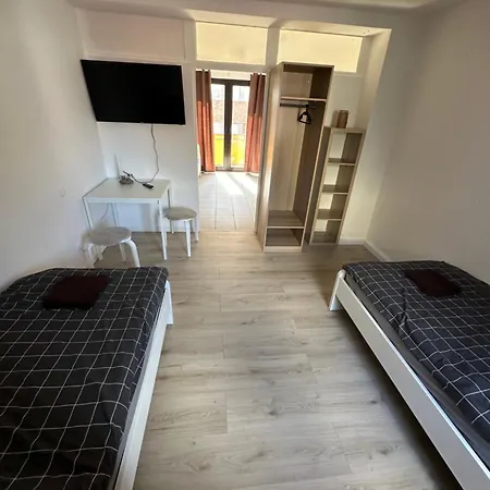 شقة Schoen Gelegenes Im Zentrum In Mg35 Und Mg36