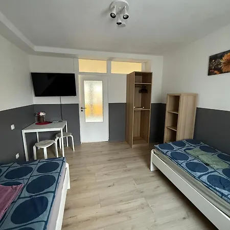 Schoen Gelegenes Im Zentrum In Mg35 Und Mg36 بوروسيا مونشنغلادباخ