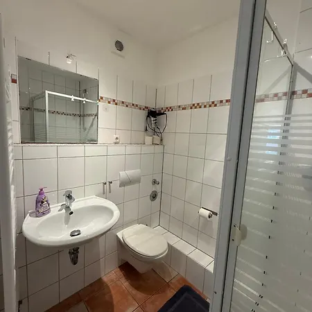 شقة Schoen Gelegenes Im Zentrum In Mg35 Und Mg36