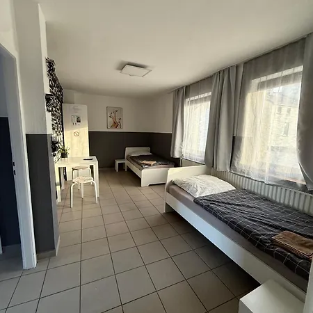 شقة Schoen Gelegenes Im Zentrum In Mg35 Und Mg36