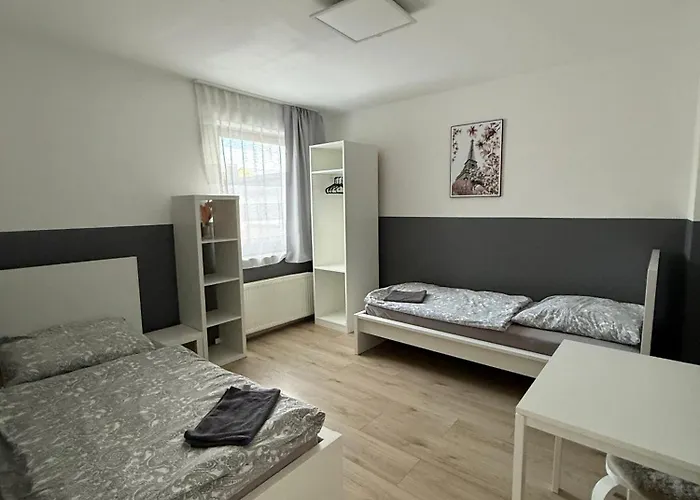 Schoen Gelegenes Im Zentrum In Mg35 Und Mg36 Lejlighed